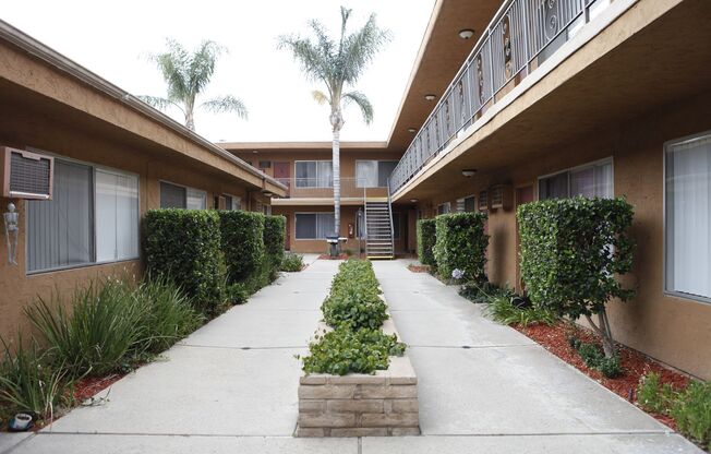 1 bed, 1 bath, 725 sqft, $1,825, Unit 229