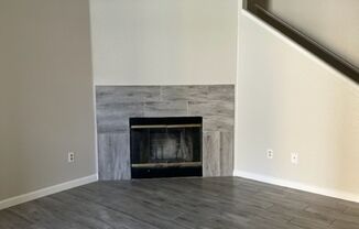 2 beds, 2 baths, 975 sqft, $1,675, Unit 817-60