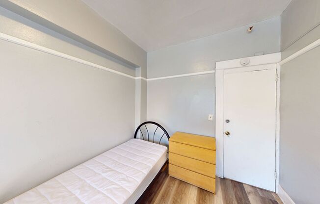 Studio, , 118 sqft, $1,100, Unit 6