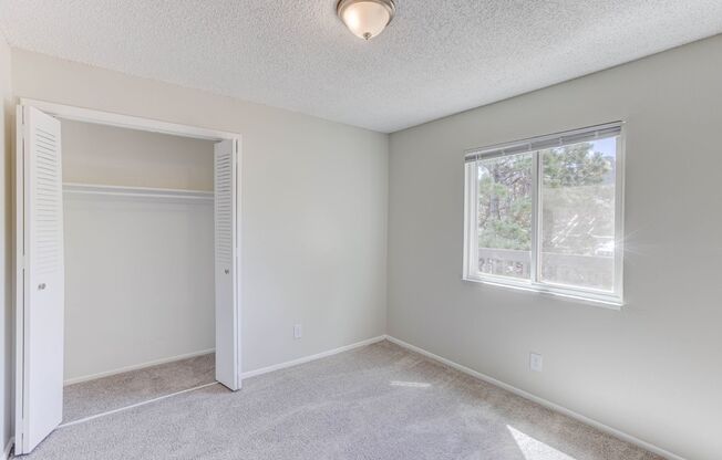 3 beds, 2 baths, 1,150 sqft, $1,875, Unit 27