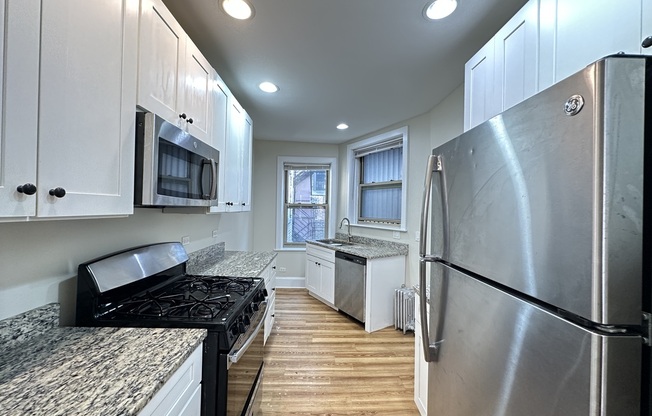 525 Cornelia