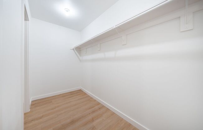 1 bed, 1 bath, 660 sqft, $1,550, Unit OPA-143