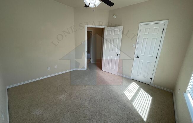 3 beds, 2.5 baths, $1,645