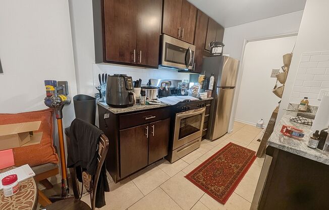 1 bed, 1 bath, $1,595, Unit 1111H-409