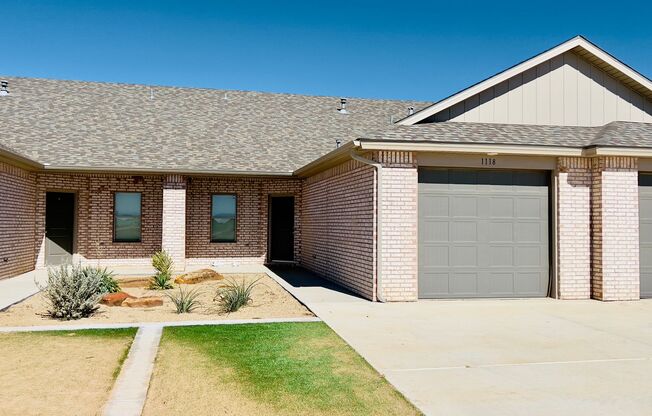 Charming 2 Bedroom, 2 Bathroom Townhome in Frenship ISD