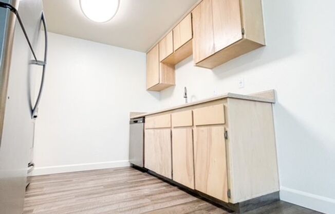 2 beds, 2 baths, 1,044 sqft, $1,795, Unit 1690-209