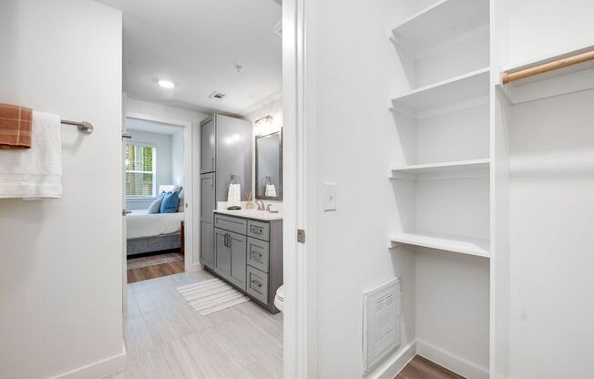 1 bed, 1 bath, 725 sqft, $1,725