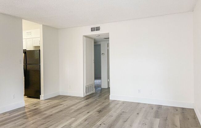 2 beds, 1 bath, 900 sqft, $1,650, Unit 218