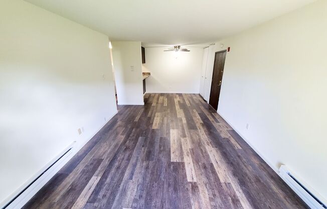 1 bed, 1 bath, 700 sqft, $1,169, Unit 2117-6