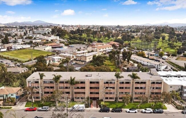 Condo 2 Bed / 2 Bath – In-Unit Laundry – Central San Diego San Diego, CA 92105