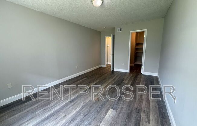 4151 S. Semoran Blvd. #9