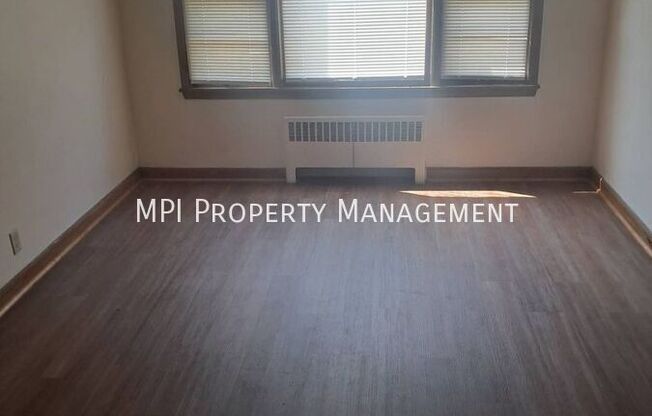 226 N 75 ST