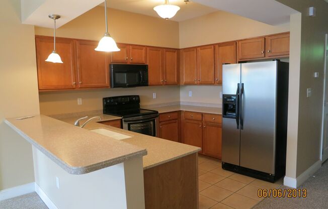 Rivertowne Condominiums: Available for Fall 2025!