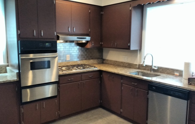 Providence- Stunning Elmwood Single Family - $2,450