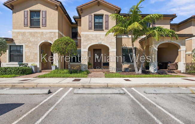 10544 W 32 LN