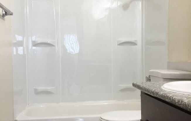 1 bed, 1 bath, 500 sqft, $1,100, Unit 08-B