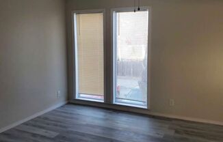 2 beds, 1 bath, $700, Unit 1650-204