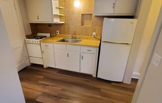 Studio, 1 bath, 400 sqft, $745, Unit 6