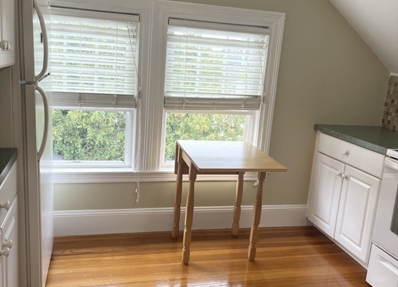 105 NARRAGANSETT