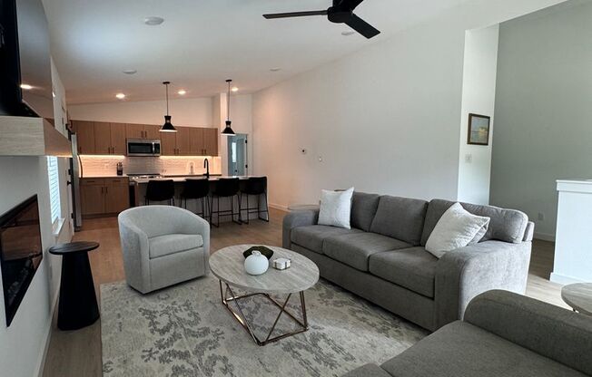 Newly Constructed Modern Design 3 Bedroom 2.5 Bathrooms Duplex