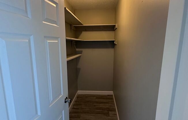 1 bed, 1 bath, 400 sqft, $1,650, Unit Unit 100