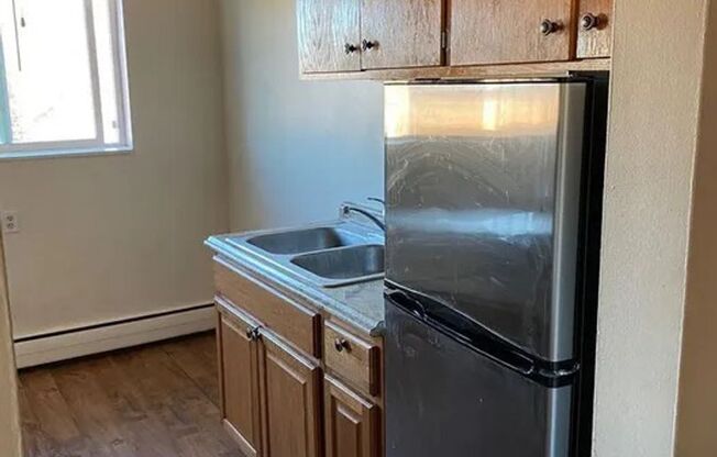 1 bed, 1 bath, 650 sqft, $1,025, Unit 2215-6