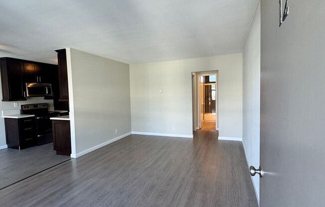 1 bed, 1 bath, 700 sqft, $2,340, Unit 12
