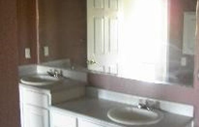 Saddlebrooke Condo with Views of the Pond and Open Space for Rent in Superior