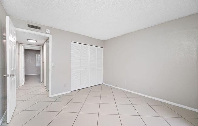 2 beds, 1 bath, 850 sqft, $1,680, Unit C112