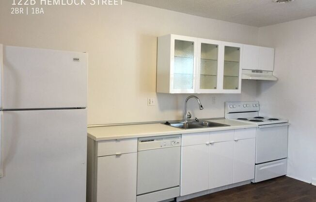 122 B HEMLOCK ST