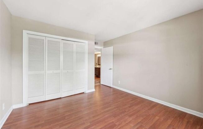 Remodeled 2BR/2BA One-Level Condo in Gated Cross Creek