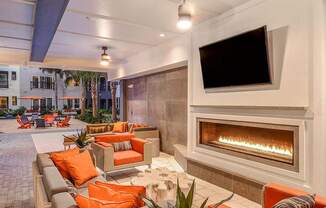 Outdoor Fireside Lounge at Aurora Luxury Apartments in Downtown Tampa, FL