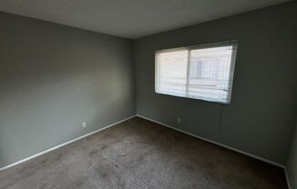 2 beds, 1 bath, $2,350