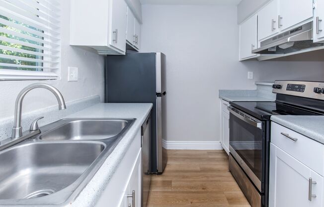 2 beds, 2 baths, 900 sqft, $1,199