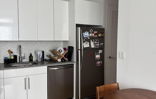 2 beds, 1 bath, $4,996, Unit 2407