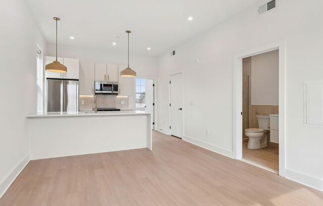 1 bed, 1 bath, 680 sqft, $1,833, Unit 201