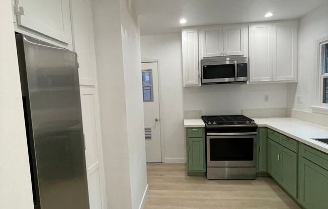 1 bed, 1 bath, $3,050, Unit 741