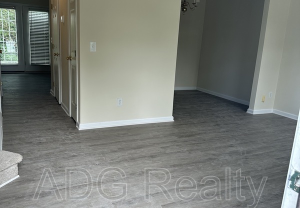 2 beds, 1.5 baths, 1,400 sqft, $1,650