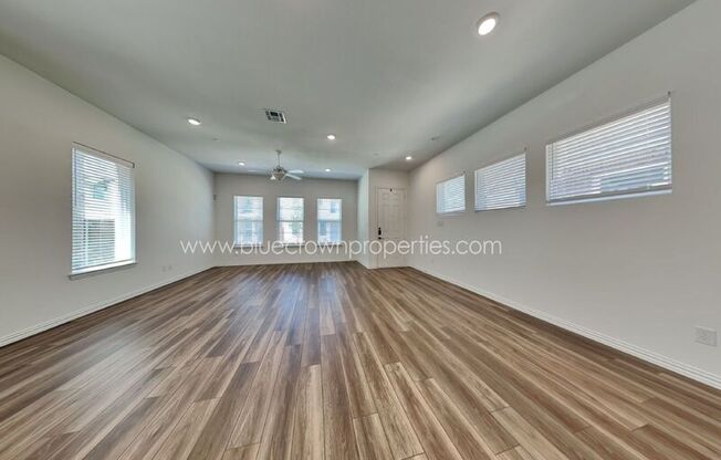 6209 QUEENS PATH