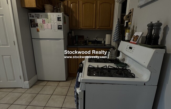 25 WOODWARD ST
