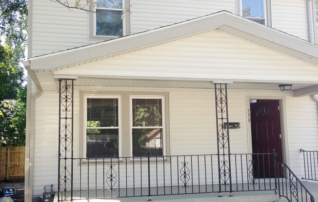 3 Bedroom, 1.5 Bath Single Family Home Available Mid May