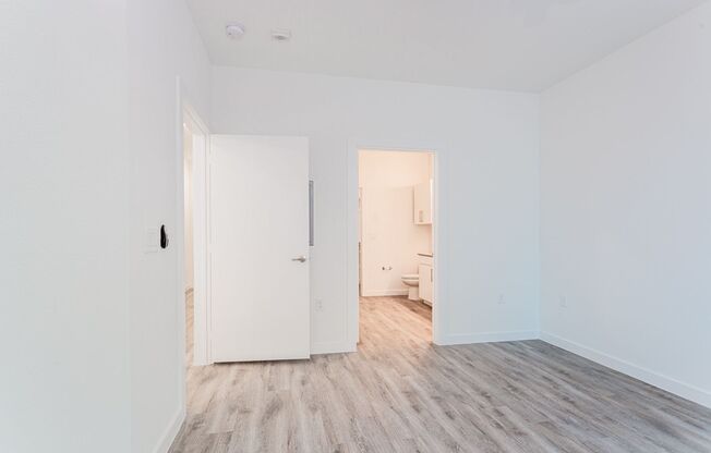 1 bed, 1 bath, 775 sqft, $1,395, Unit 3212