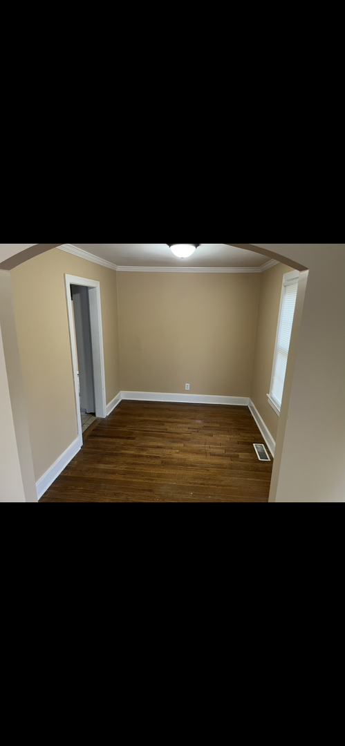 1129 Merry St.