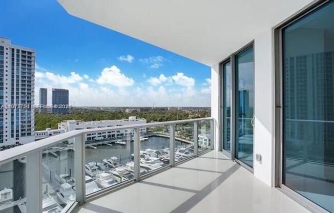 2 beds, 2 baths, 1,670 sqft, $5,500, Unit 17301 Biscayne Blvd unit 1103