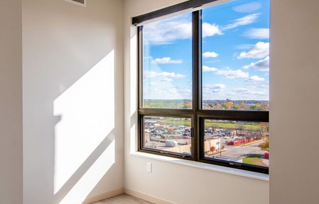 2 beds, 2 baths, 1,417 sqft, $3,650, Unit 711