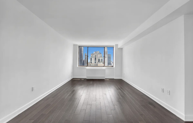 2 beds, 2 baths, 708 sqft, $6,962, Unit 29H
