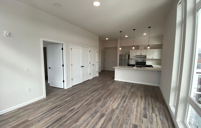 1 bed, 1 bath, 644 sqft, $1,875, Unit 501