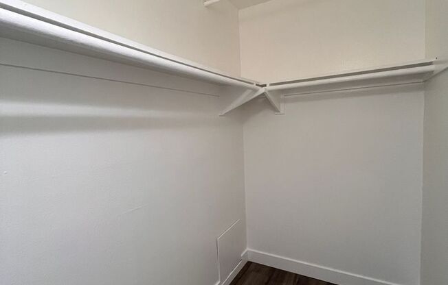 1 bed, 1 bath, 750 sqft, $1,775, Unit 12