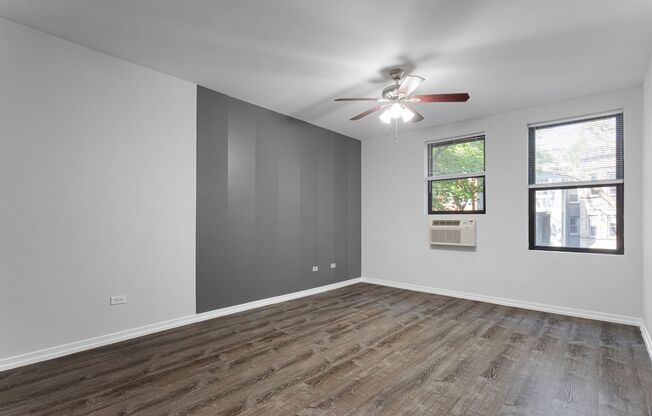 2 beds, 1 bath, $2,300, Unit 201