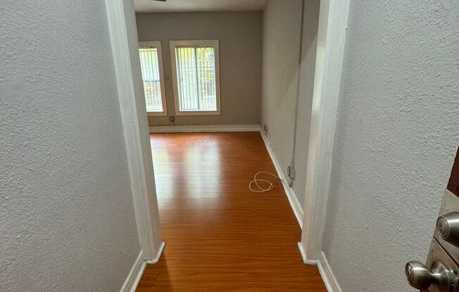 Studio, 1 bath, 250 sqft, $1,400, Unit 102